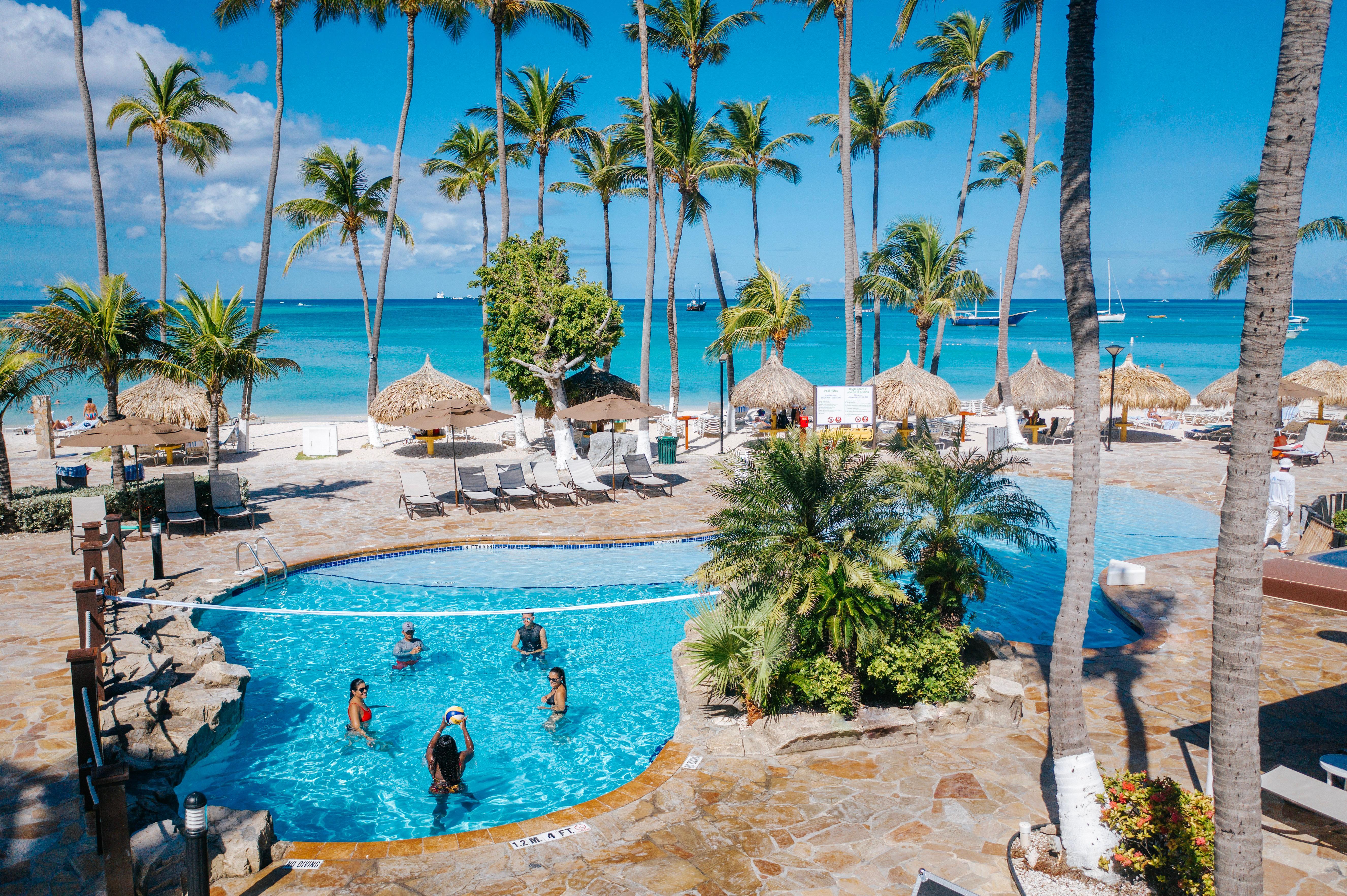 Holiday Inn Resort Aruba - Beach Resort & Casino, An Ihg Hotel Palm Beach Exterior photo